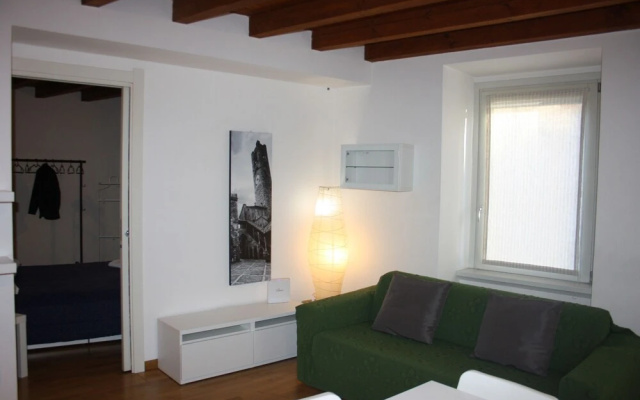 Valverde Apartments