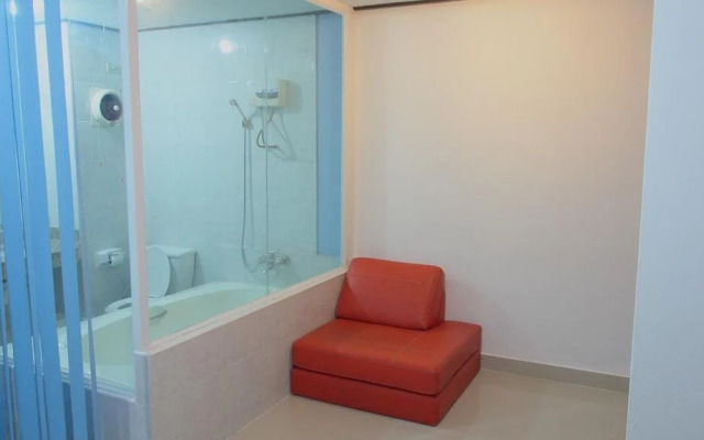 The Tower Praram 9 Hotel