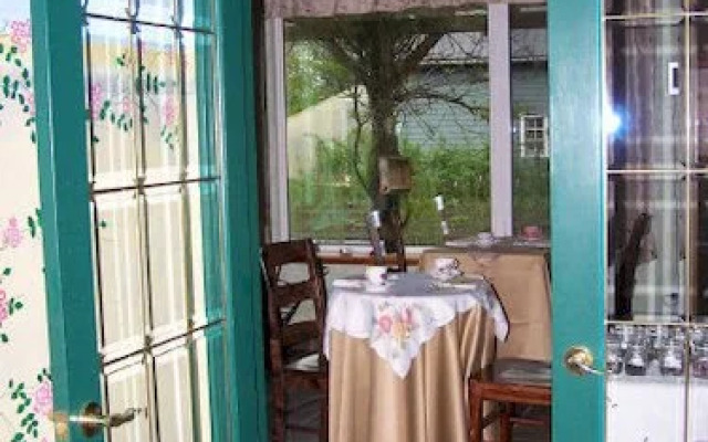 Beside the Trail Bed & Breakfast