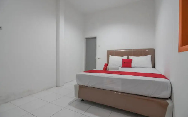 RedDoorz Near Trans Studio Mini Palembang