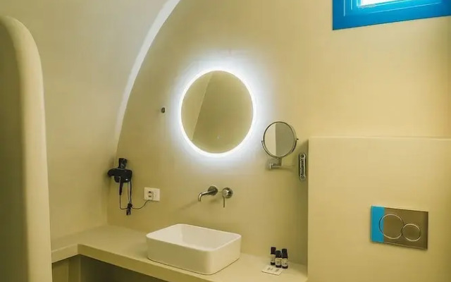 SantoNight Luxury Villas