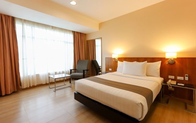 Paseo Premiere Hotel