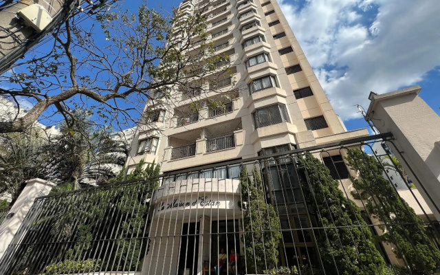 Flat la maison d stan UH104