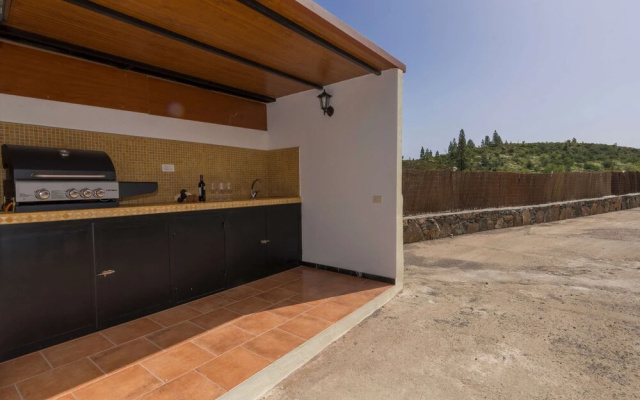 Casa de Vacaciones con Piscina Compartida I