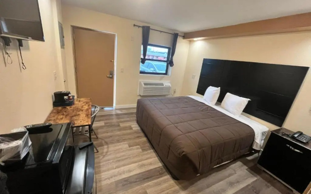 Circle Motor Lodge
