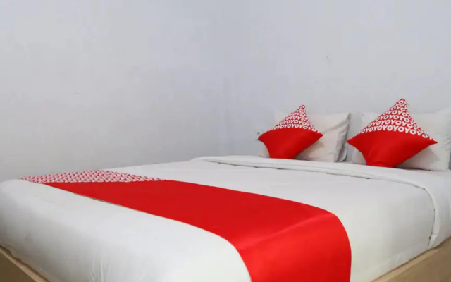 OYO 1074 Homestay Rumah Puti