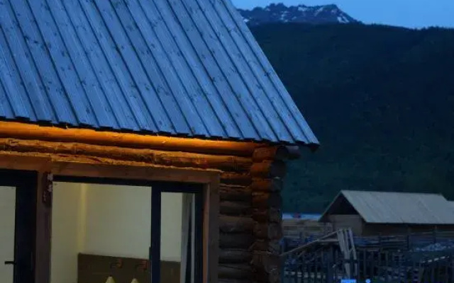 Yunyu Tea House • Kuangye Slow Homestay (Xinjiang Kanas National Geopark)