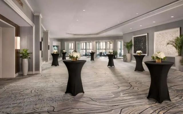 Fairmont Chicago at Millennium Park Gold Experience