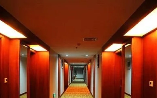 Zixin Hotel (Shaoyang High-Speed Railway Station Central Hospital Branch)