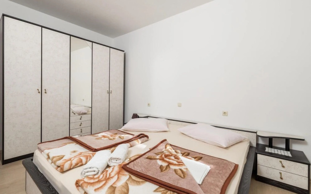 Stunning Apartment in Rab With Wifi and 2 Bedrooms