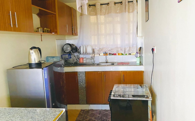 Eunrob Plaza Apartments Utawala