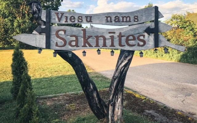 Viesu nams SAKNĪTES