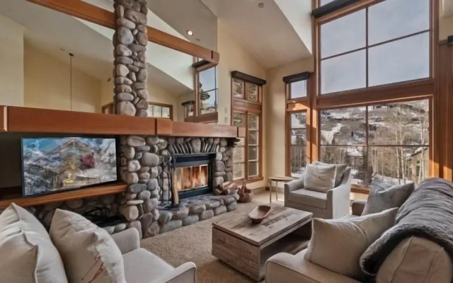 Beaver_creek_chalet_campo