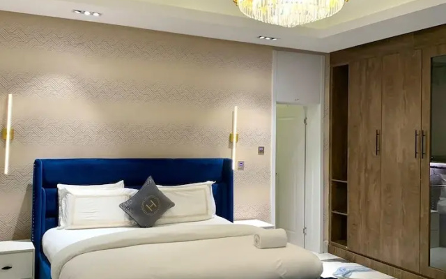 Sujimoto Residences