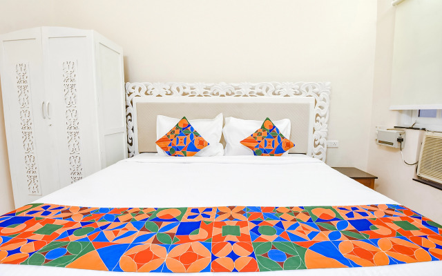 FabHotel Emerald Highland