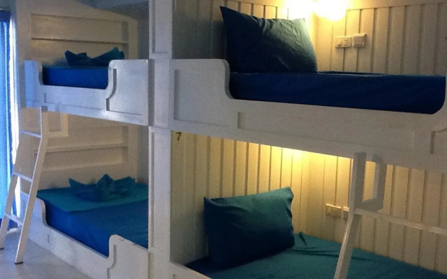 Samui Hostel