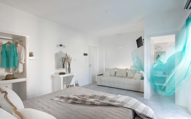 Manios Suites