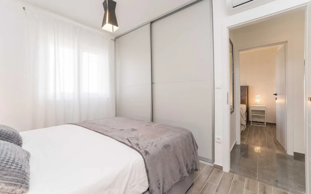 Luxury D Apartments