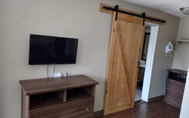 Fairbridge Inn & Suites Richmond Hill