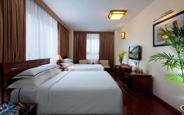 Отель Hanoi Imperial Hotel Вьетнам, Ханой - 1 отзыв об отеле, цены и фото номеров - забронировать отель Hanoi Imperial Hotel онлайн комната для гостей