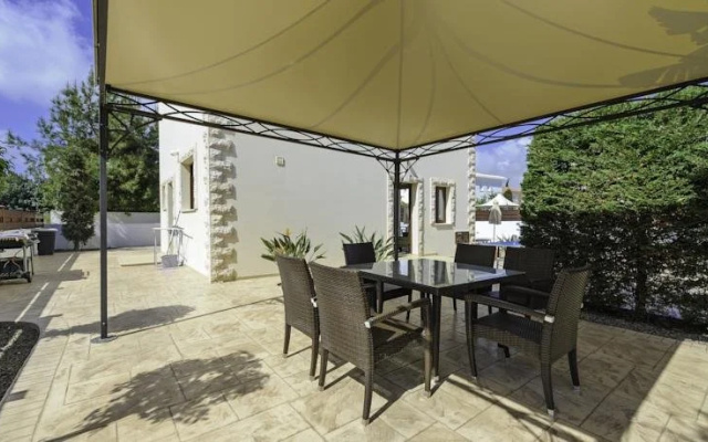 Zouvanis Luxury Villas