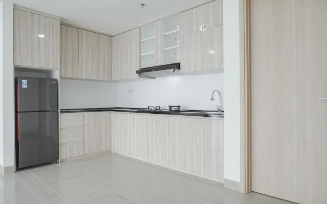 Spacious And Nice 2Br At Hillcrest House Apartment