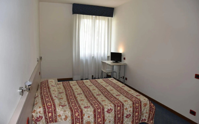 Hotel Fiesta