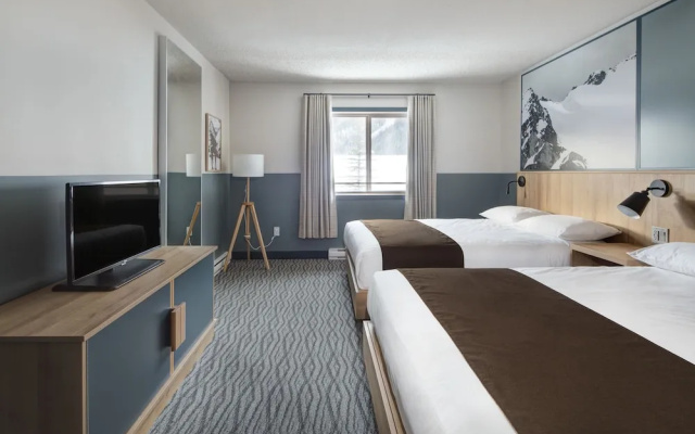 Pine Inn at Panorama Mountain Village