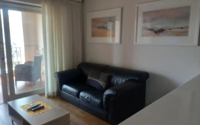 Mount Royal 29 - Large 1 bed with balcony