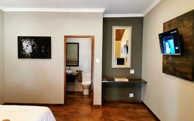 Aerotropolis Guest Lodge