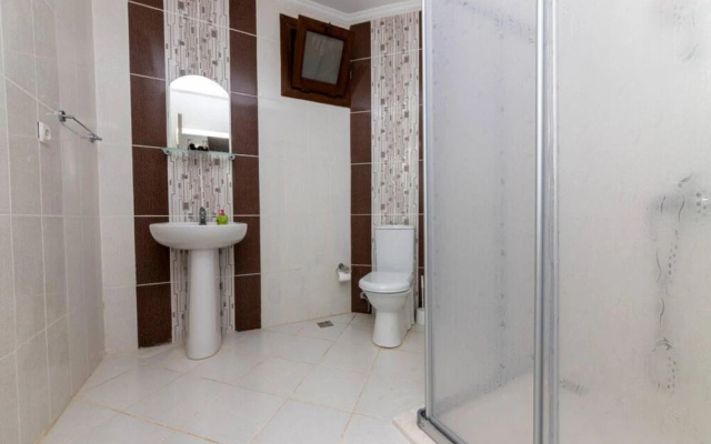 2 BR House With Calming Garden in Bodrum
