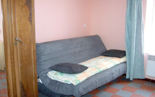 House With 2 Bedrooms in La Chapelle-aux-choux, With Furnished Garden