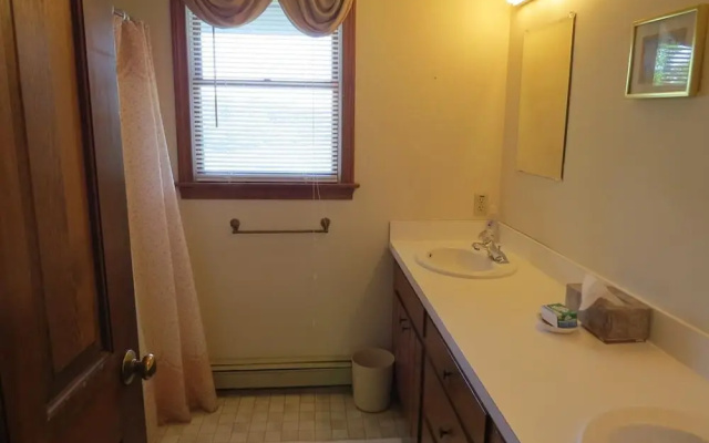18 Squanto Drive - Three Bedroom House