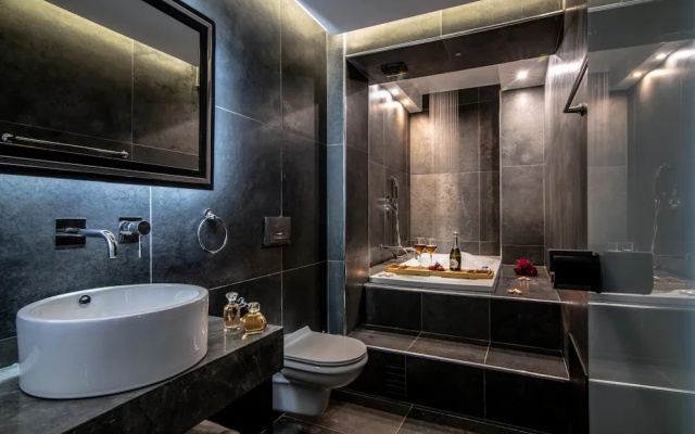 Platinum Suites