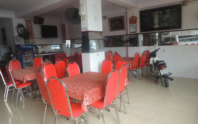 Khách Sạn Tú Anh