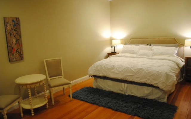 The Bloomfield Inn
