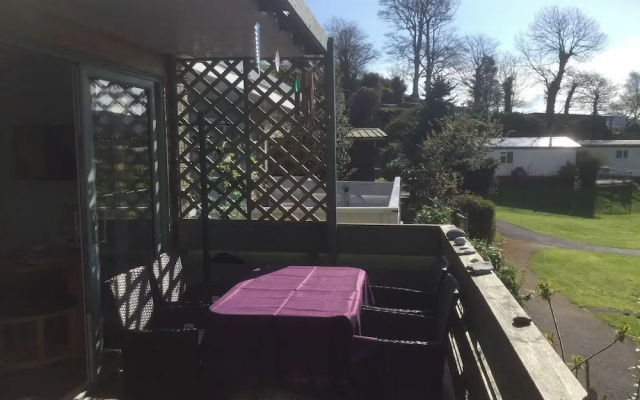 Snowdonia 1-bed Chalet, Sleeps 2, Stunning Views
