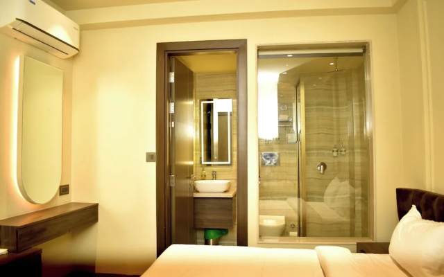 Qotel Signature Coleman Janakpuri
