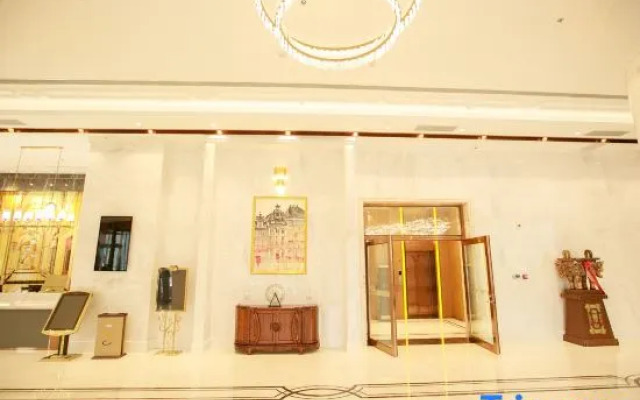 Vienna International Hotel (Jilin Street Railway Station)