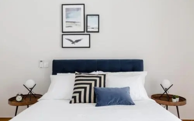 Central Cozy Apartments in Plaka by UPSTREET
