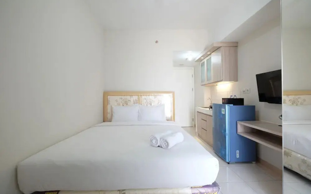 Cozy Studio at The Springlake Apt near Summarecon Mall