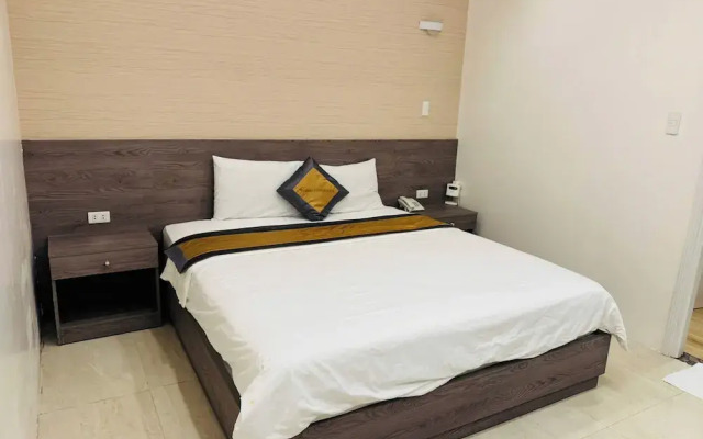 Golden Central Hotel Trang Bang