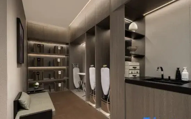 Wuhan Hankou Financial Centre Hong Kong Road ATOUR Hotel