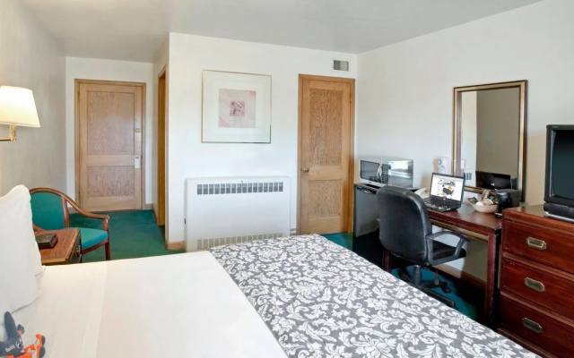 Americas Best Value Inn Mayflower