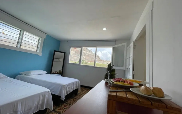 Barajas House