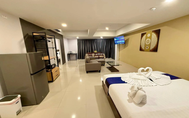 The Thames Pool Access Resort SHA+