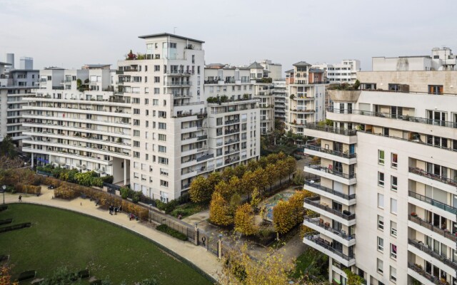Отель Residhome Courbevoie La Défense вид на фасад