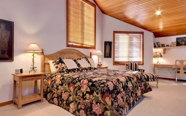 The Ridge Condominium by Alpine Ski Properties