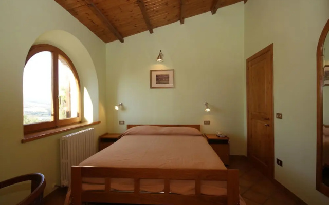 Mountain view Holiday home in Montelparo Marche with Swimming Pool
