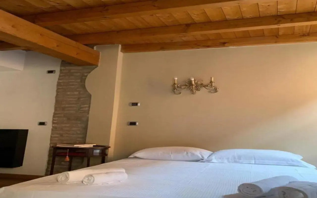 whouse suite GOLD TOWERS